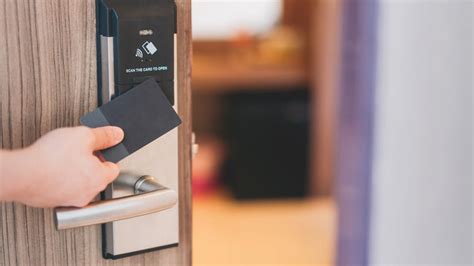 Understanding RFID Hotel Key Cards: How They Open RFID 